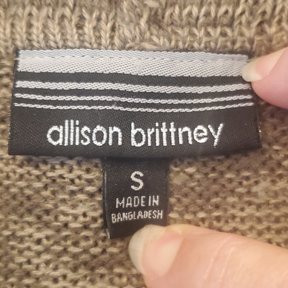 Sweater - Picture 2 of 2